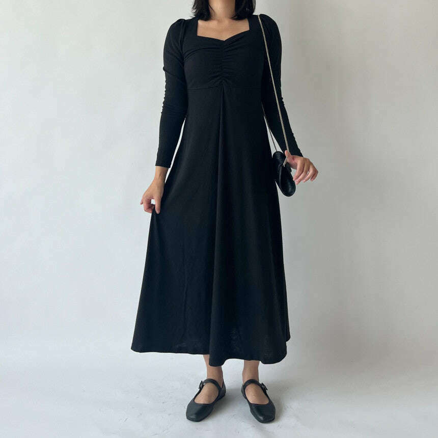 MUMMY.cc:孕婦心領抽褶舒適連身長裙