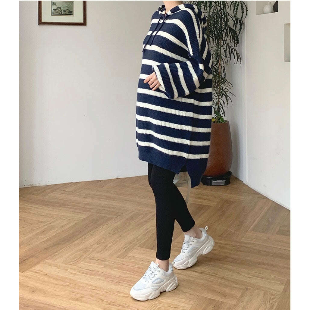 MUMMY.cc:Hood knit stripe casual one-piece