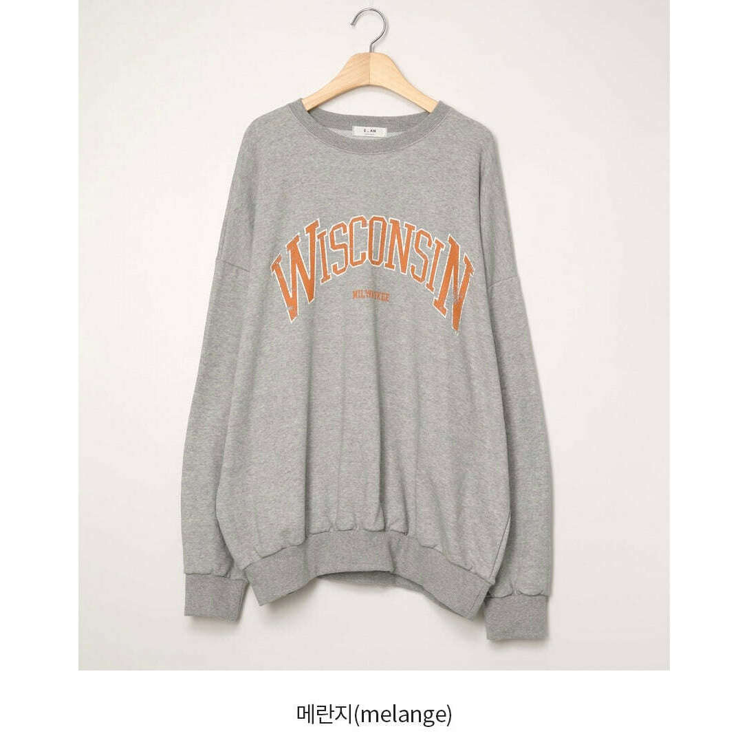 MUMMY.cc:Wisconsin loose fit sweater