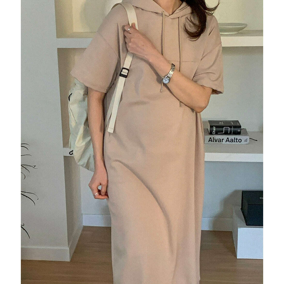 MUMMY.cc:Hood back slit dress