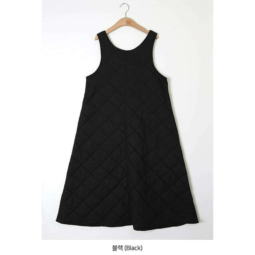 MUMMY.cc:夾棉A line菱格秋冬連身裙:Black