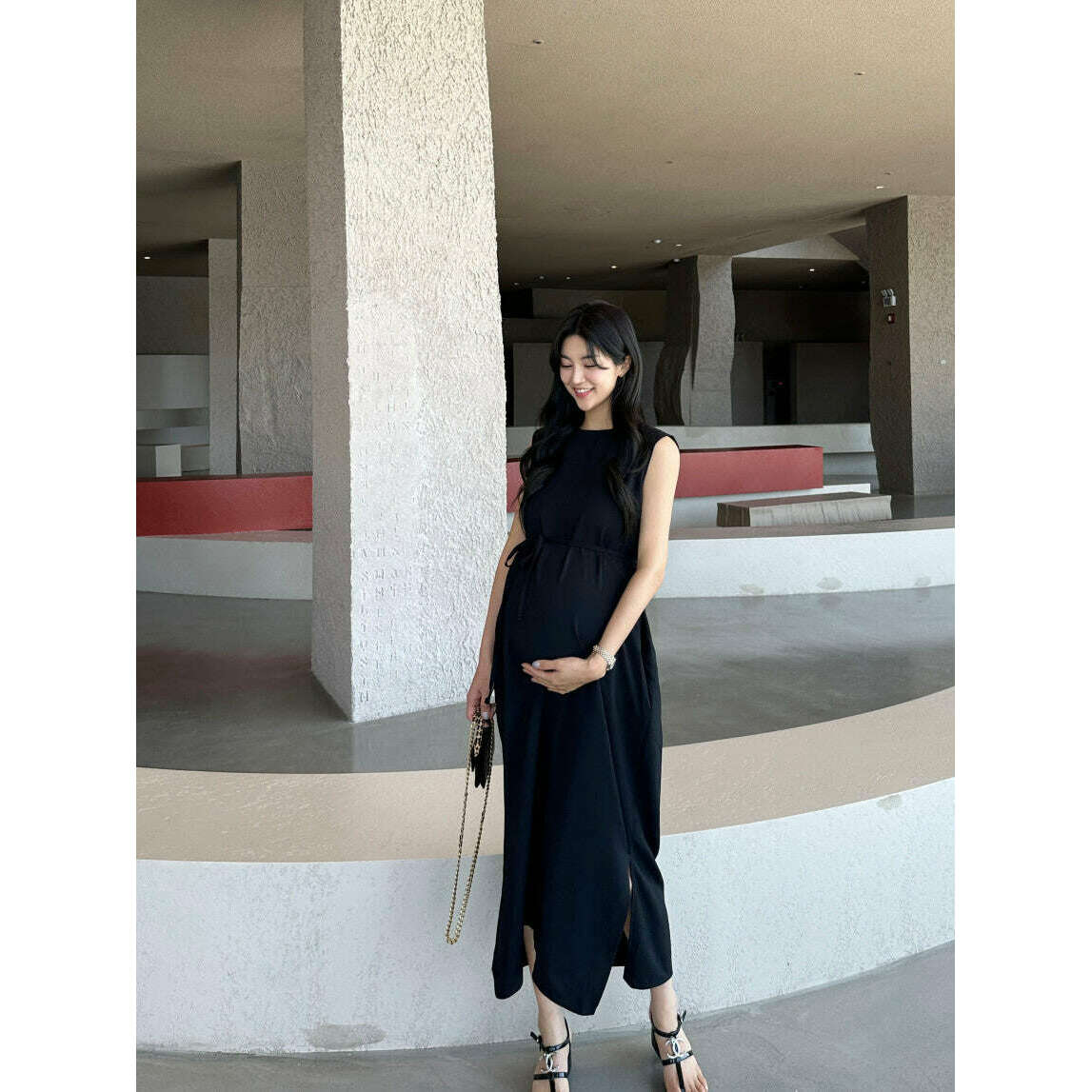 MUMMY.cc:大方背心柔滑腰帶連身裙