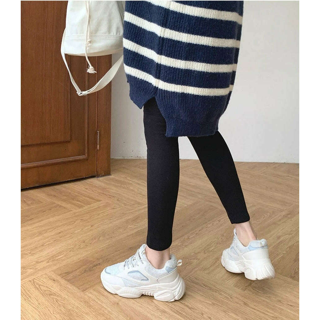 MUMMY.cc:Hood knit stripe casual one-piece