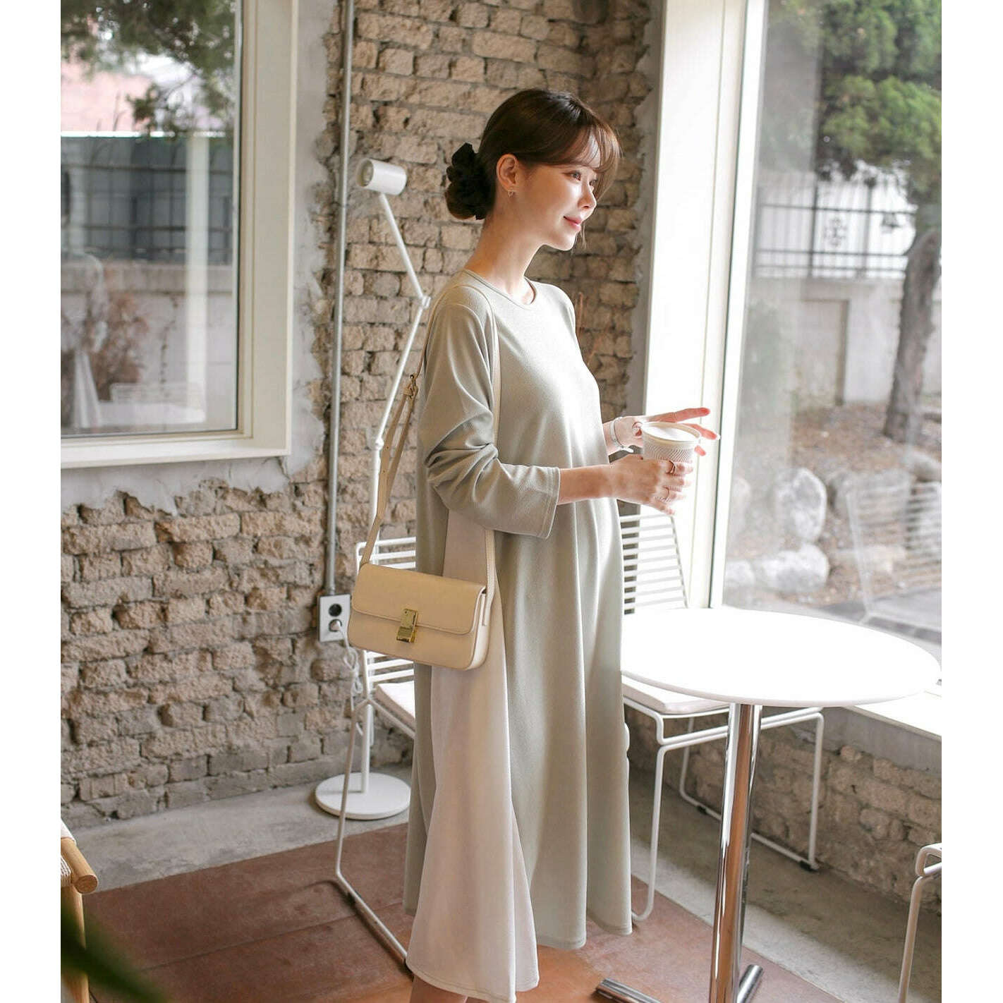 MUMMY.cc:拼色A字無皺連身裙