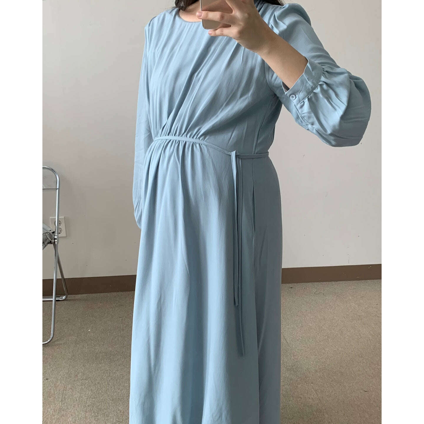 MUMMY.cc:雪紡圓領繫帶柔滑連身裙