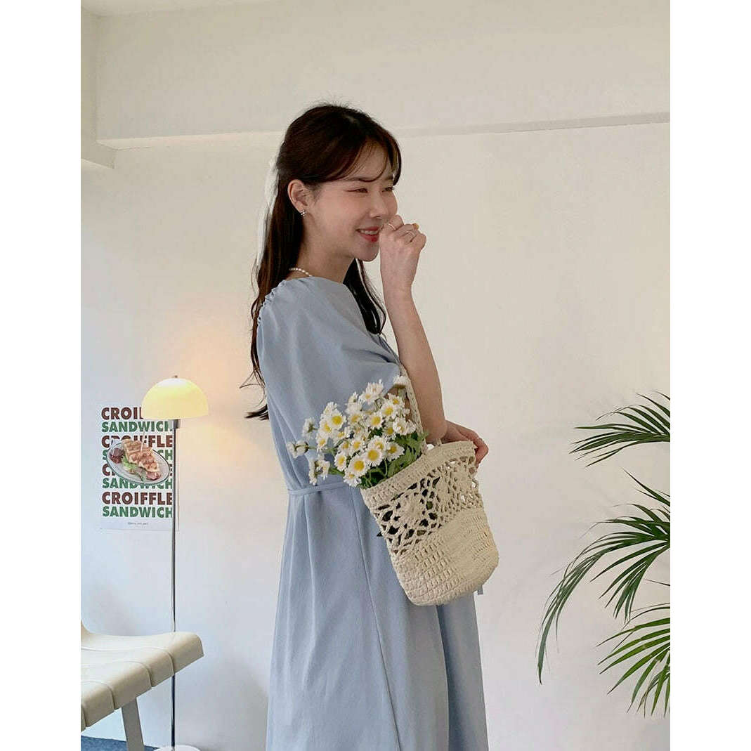 MUMMY.cc:方領抽褶綁帶連身裙