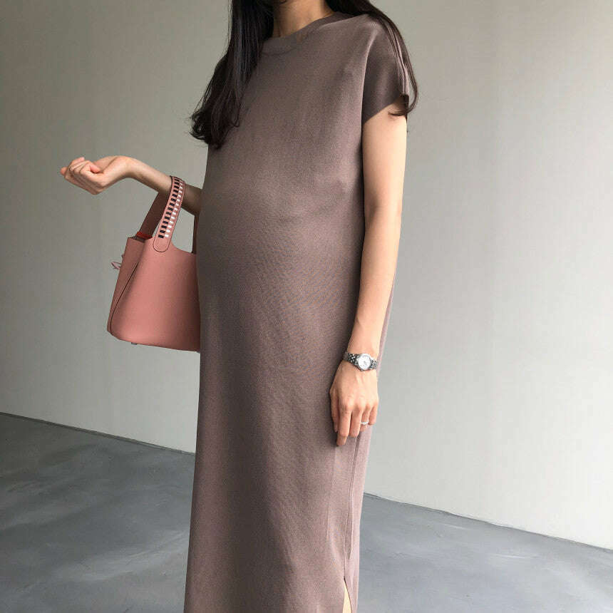 MUMMY.cc:純色圓領夏季針織側開衩連身裙