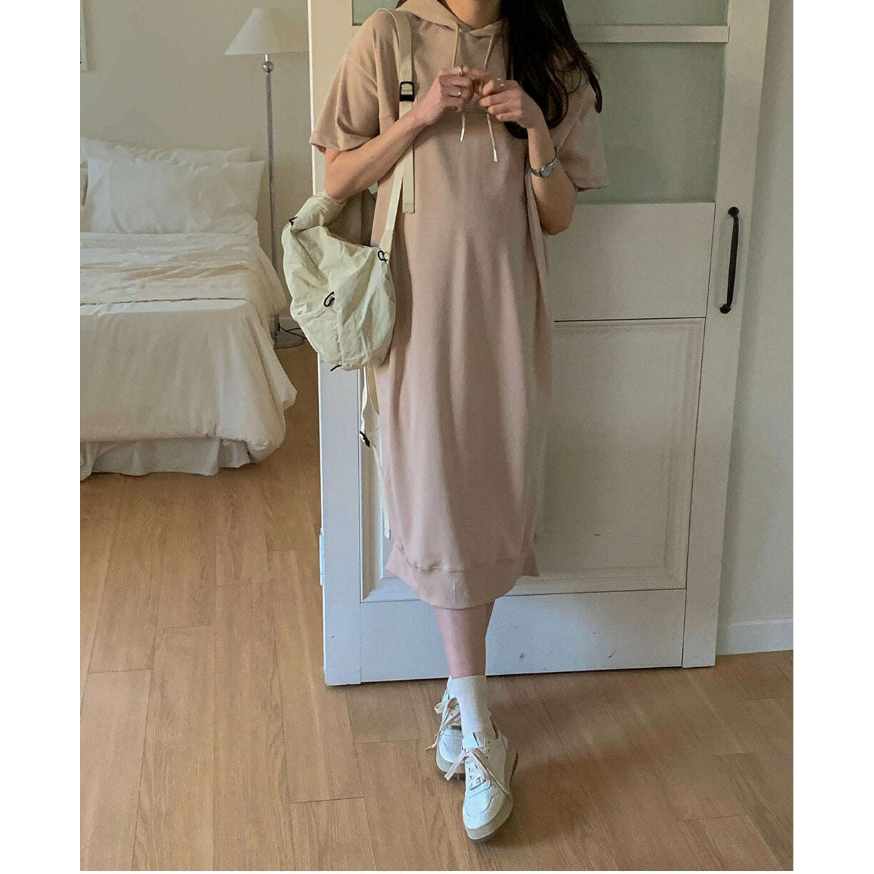 MUMMY.cc:Hood back slit dress