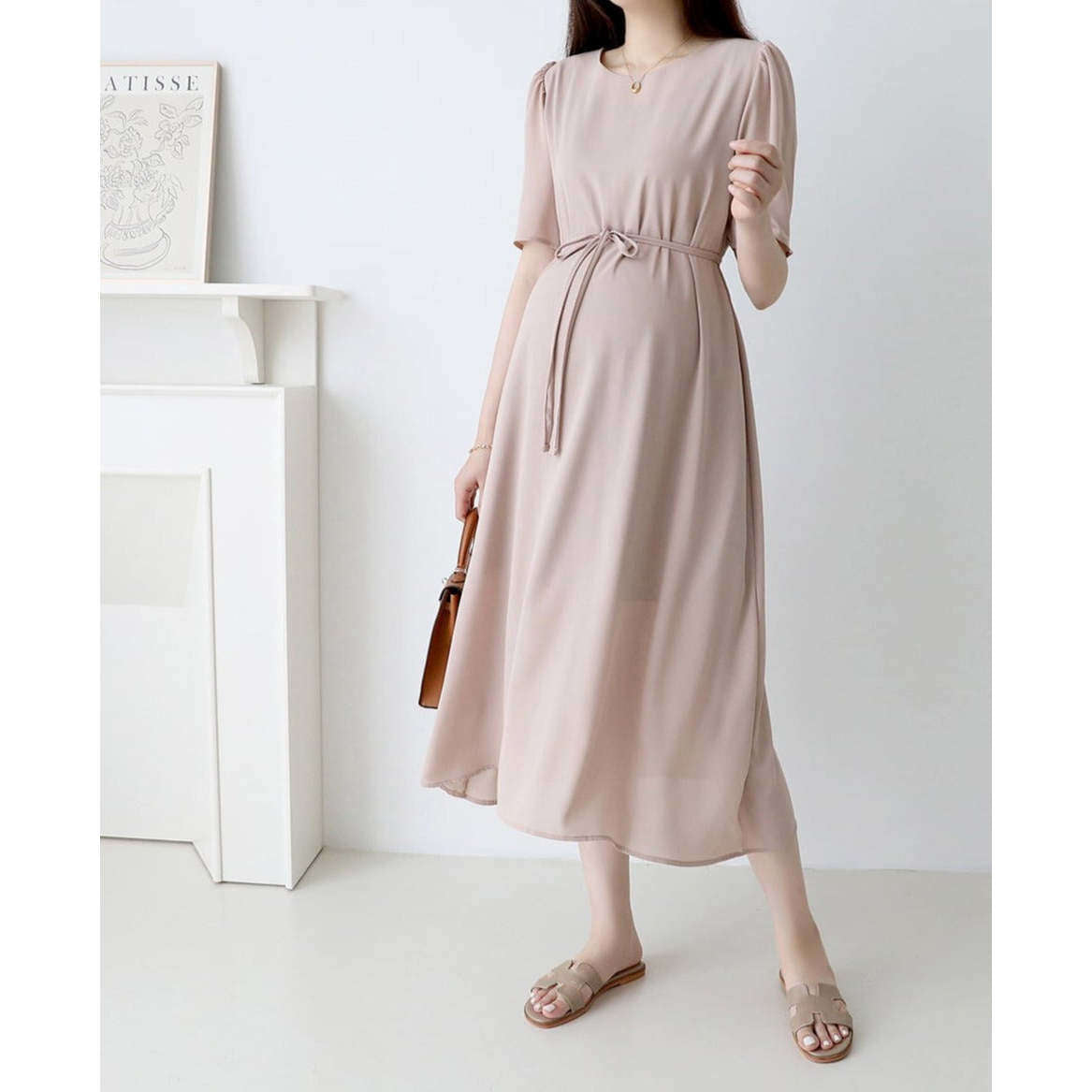 MUMMY.cc:優美大方腰帶雪紡連身裙:Light Beige(現貨)