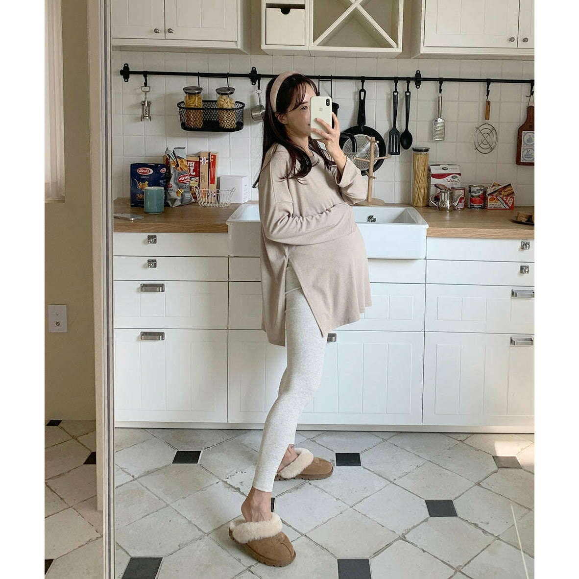 MUMMY.cc:孕婦純色側開叉長袖Tee