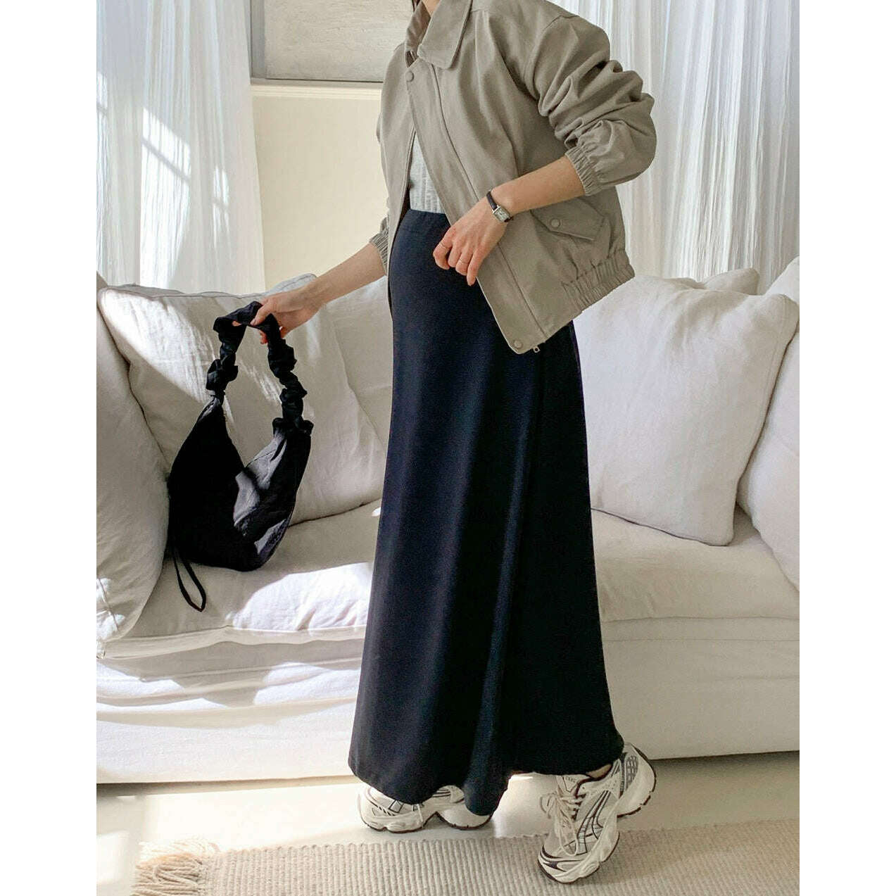 MUMMY.cc:孕婦高腰半截側開叉長裙