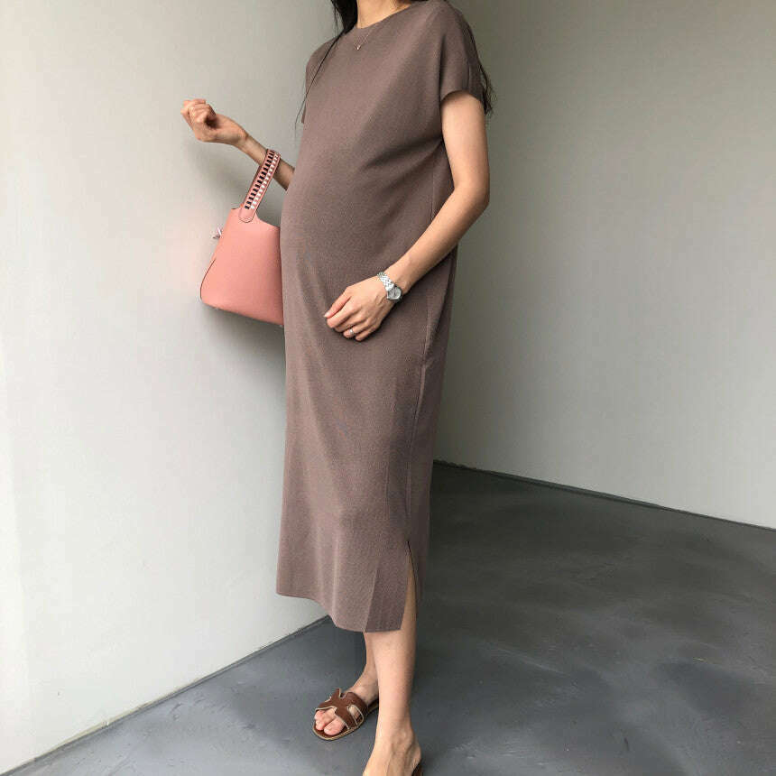MUMMY.cc:純色圓領夏季針織側開衩連身裙