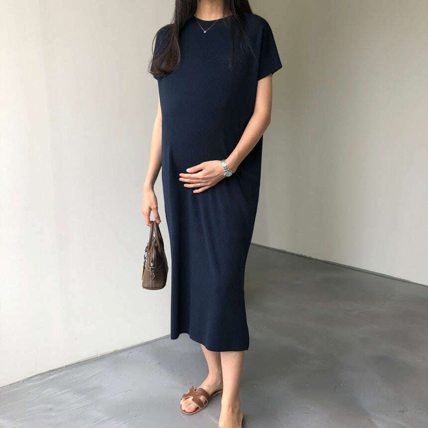 MUMMY.cc:純色圓領夏季針織側開衩連身裙