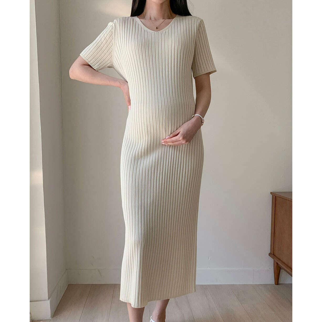 MUMMY.cc:高貴優雅針織綁帶連身裙