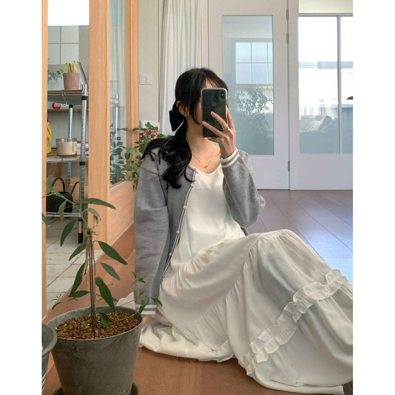 MUMMY.cc:甜美荷葉邊吊帶連身裙