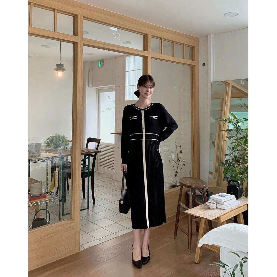 MUMMY.cc:圓領拼色金鈕扣褶褶針織裙