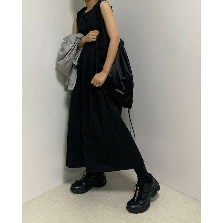 MUMMY.cc:圓領壓褶背心連身裙