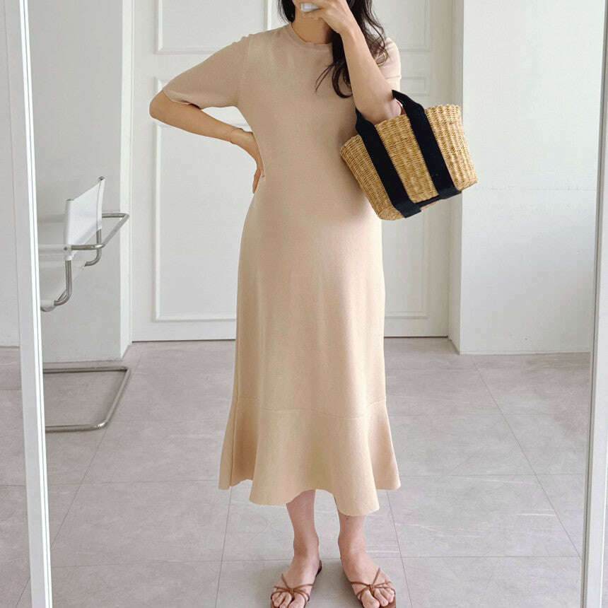 MUMMY.cc:圓領短袖魚尾針織連身裙
