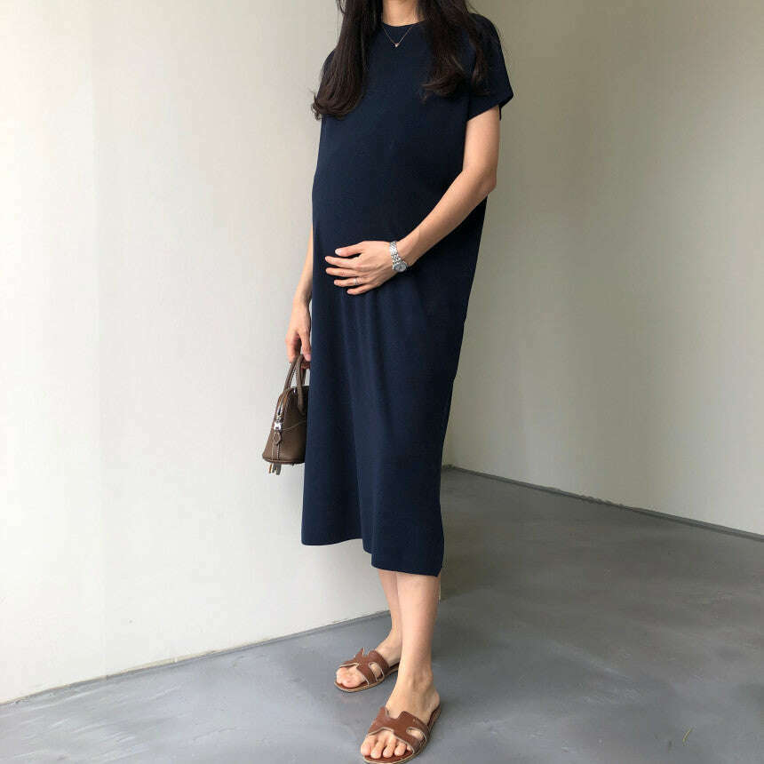 MUMMY.cc:純色圓領夏季針織側開衩連身裙