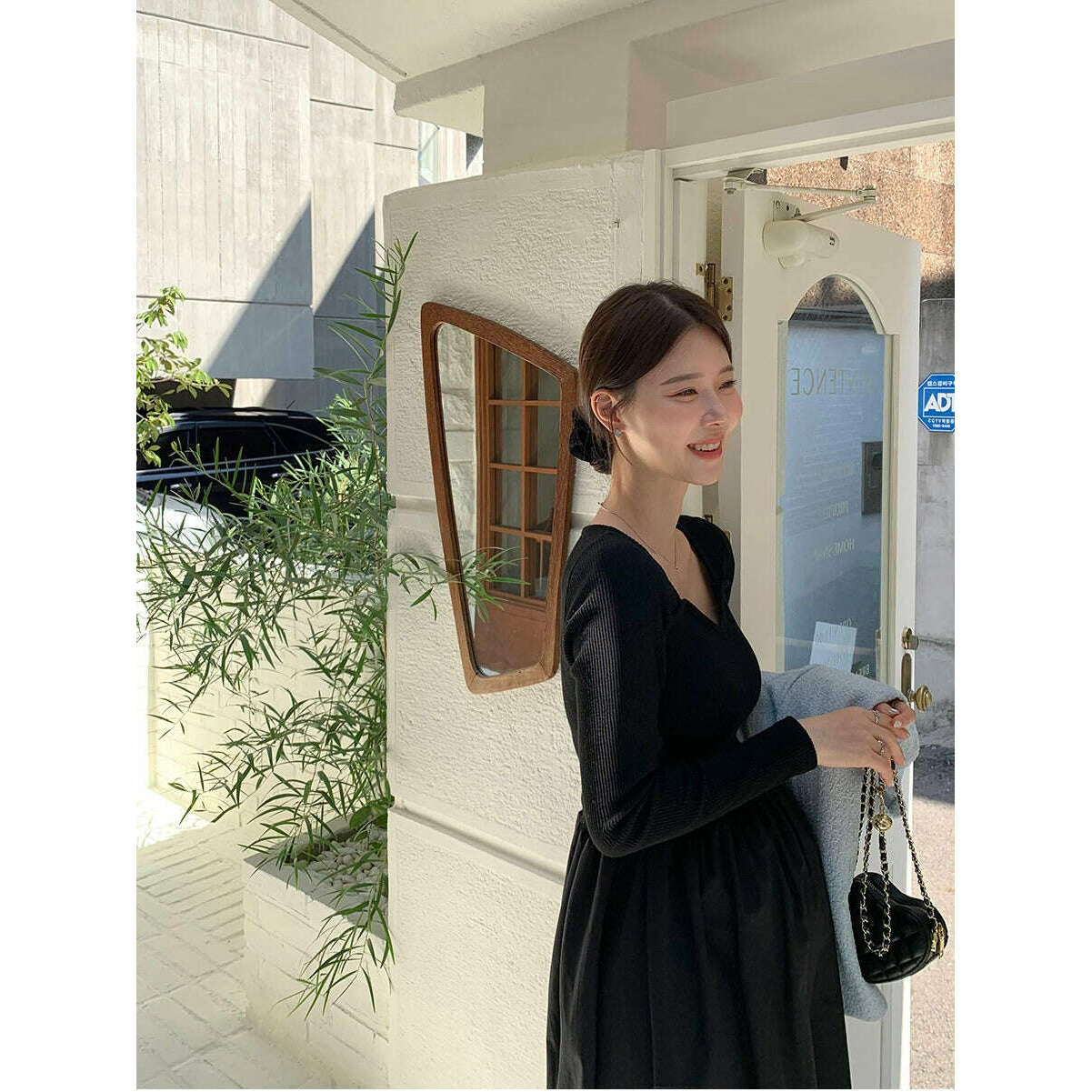 MUMMY.cc:秋季孕婦心領百搭連身裙