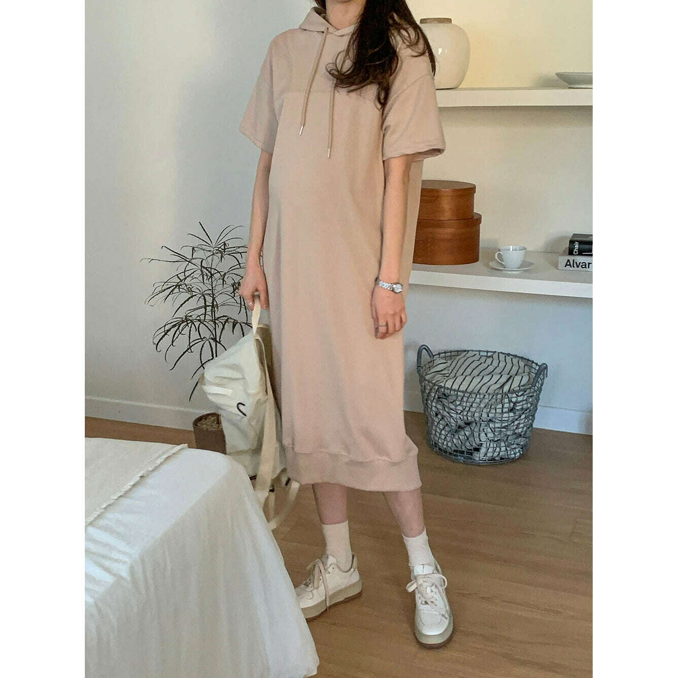 MUMMY.cc:Hood back slit dress