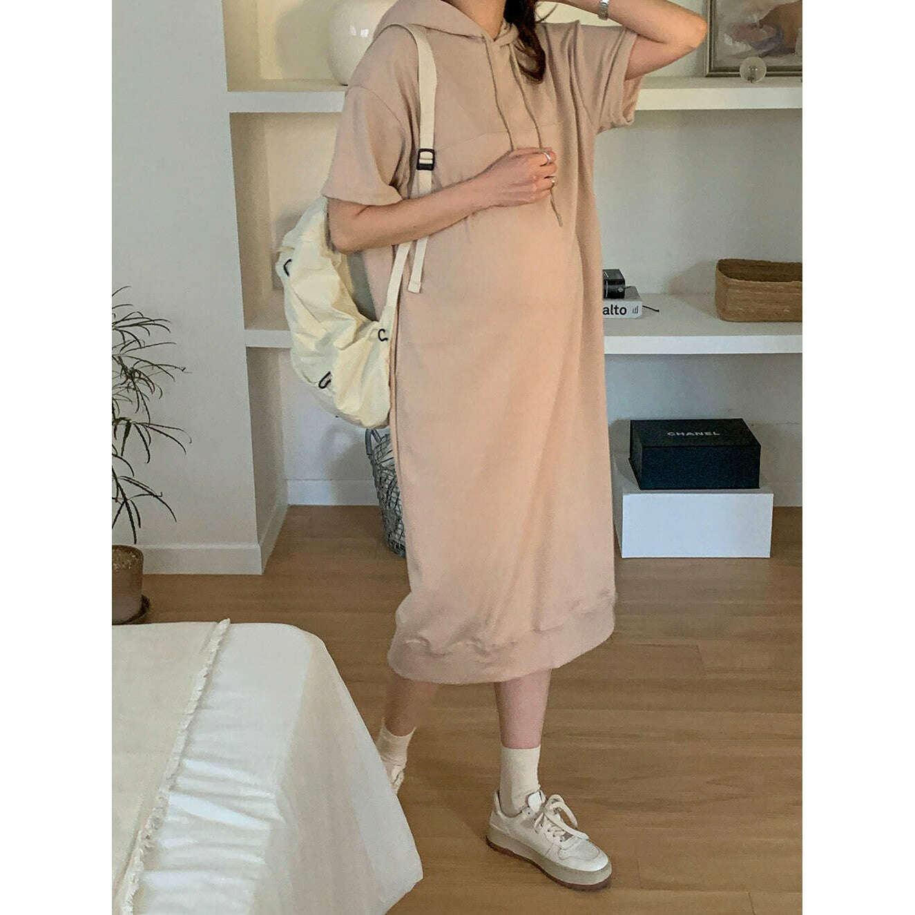 MUMMY.cc:Hood back slit dress