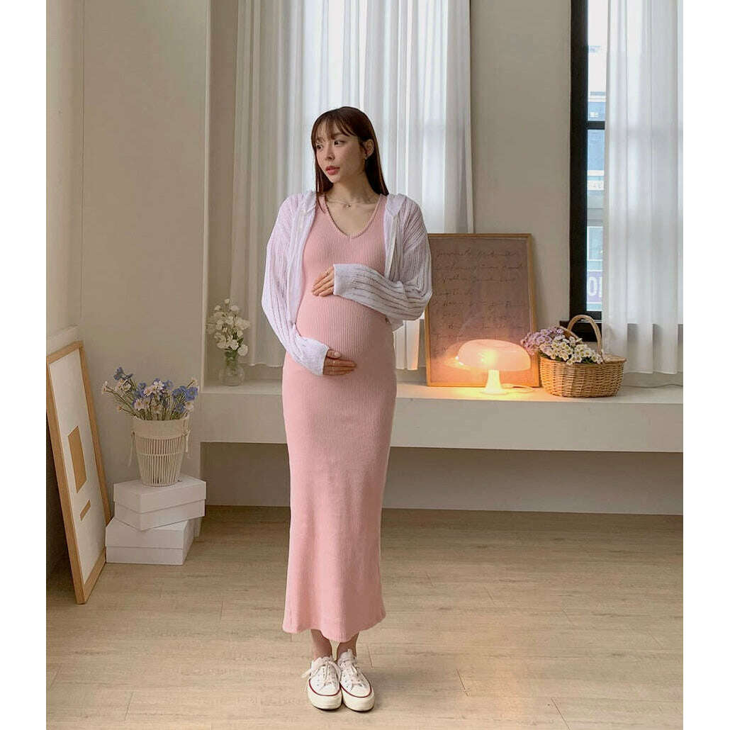 MUMMY.cc:顯瘦V領羅紋彈性裙