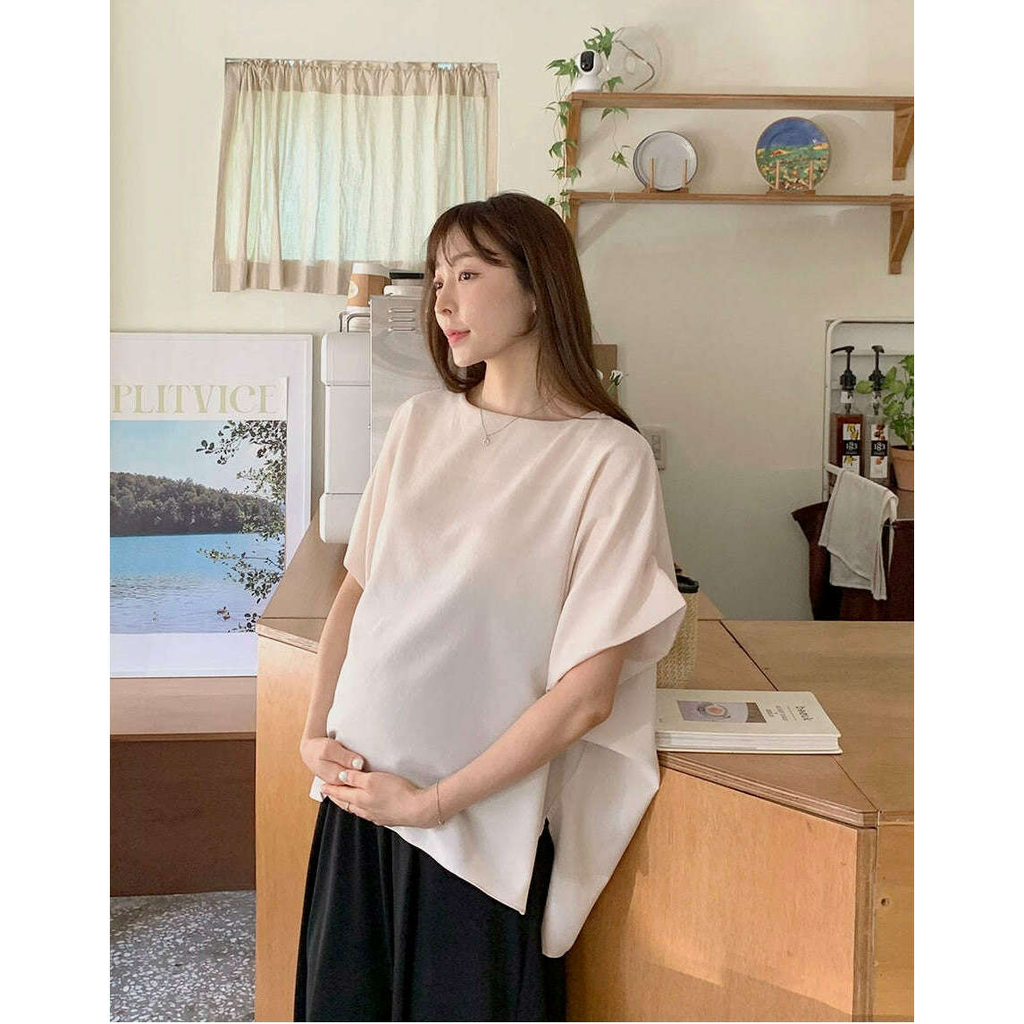 MUMMY.cc:簡約寬鬆蝙蝠袖圓領上衣