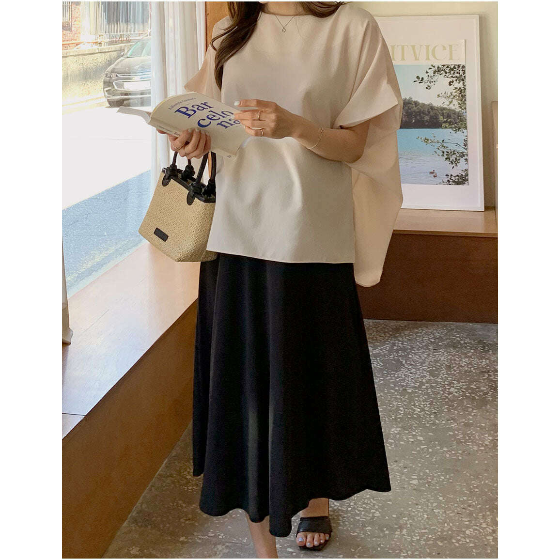 MUMMY.cc:簡約寬鬆蝙蝠袖圓領上衣