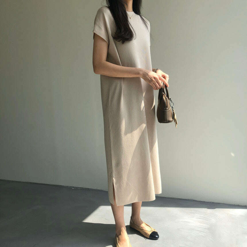 MUMMY.cc:純色圓領夏季針織側開衩連身裙