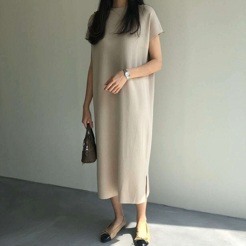 MUMMY.cc:純色圓領夏季針織側開衩連身裙
