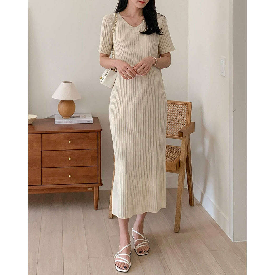 MUMMY.cc:高貴優雅針織綁帶連身裙