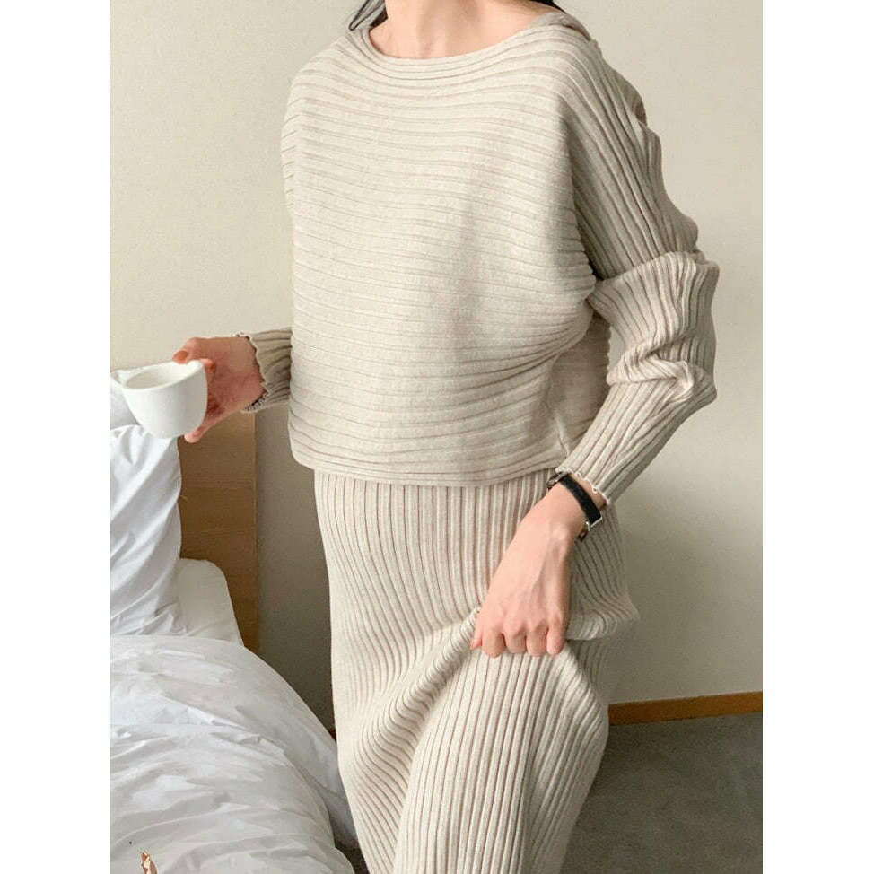 MUMMY.cc:針織吊帶V領連身裙兩件套
