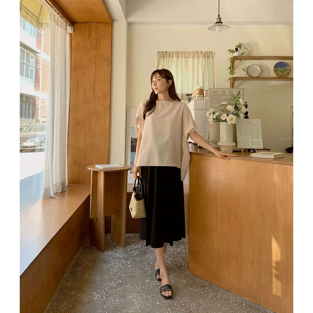 MUMMY.cc:簡約寬鬆蝙蝠袖圓領上衣