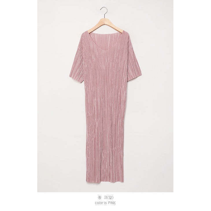 顯瘦輕盈閃褶V領開衩連身裙
