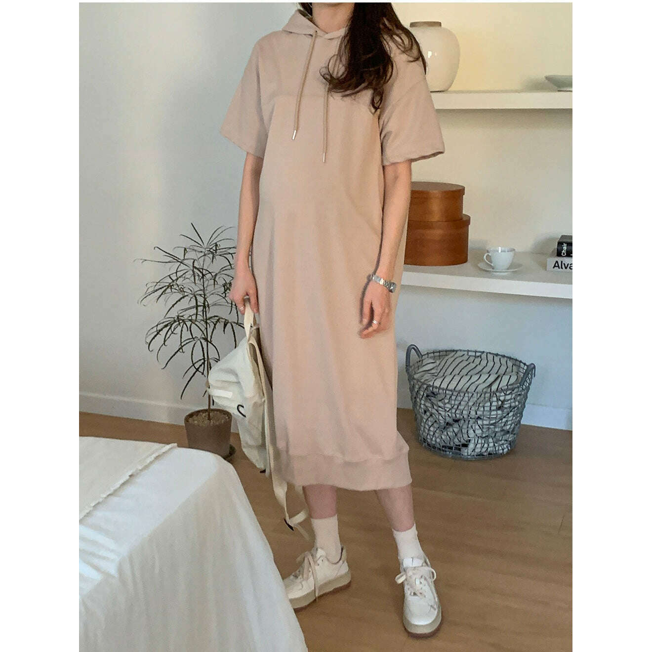 MUMMY.cc:Hood back slit dress