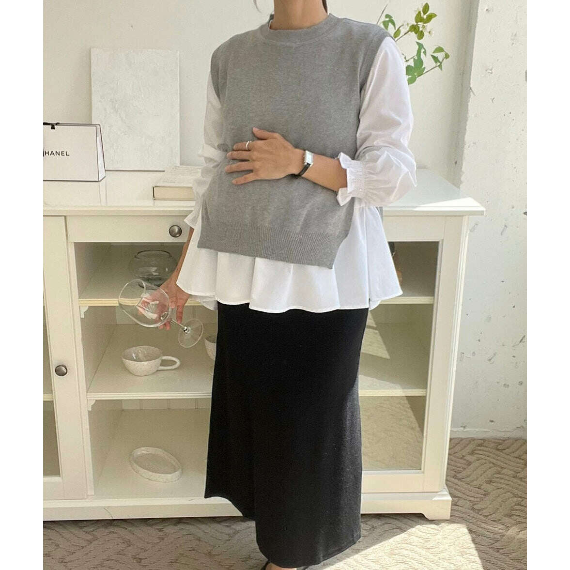 MUMMY.cc:荷葉邊長袖襯衫後開衩針織套裝