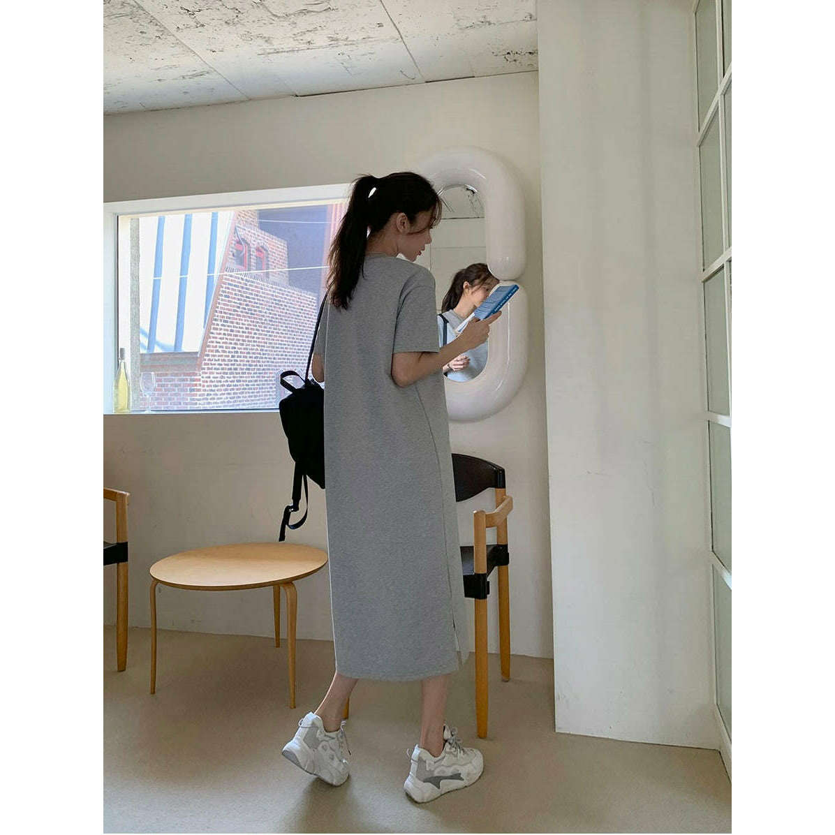 MUMMY.cc:圓領素色側開衩連身裙
