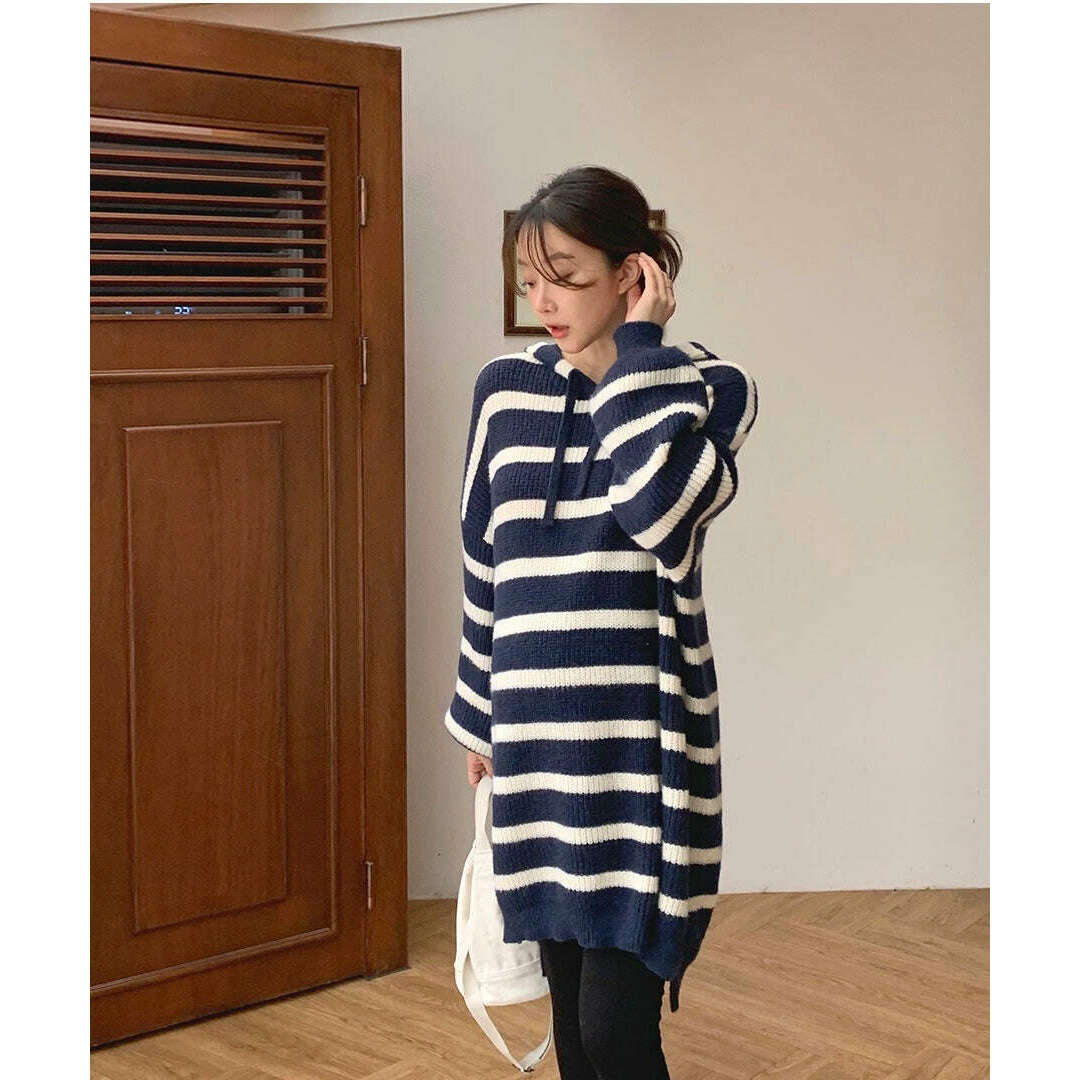 MUMMY.cc:Hood knit stripe casual one-piece