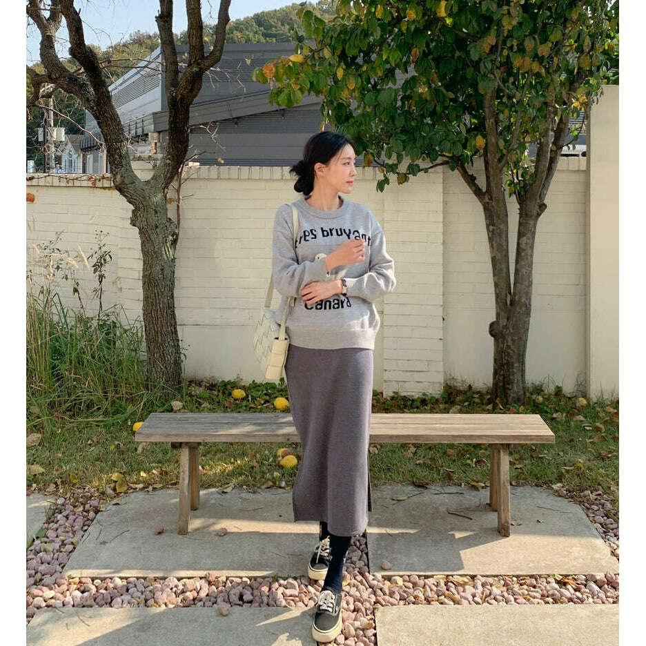 MUMMY.cc:孕婦中長兩側開衩半截裙