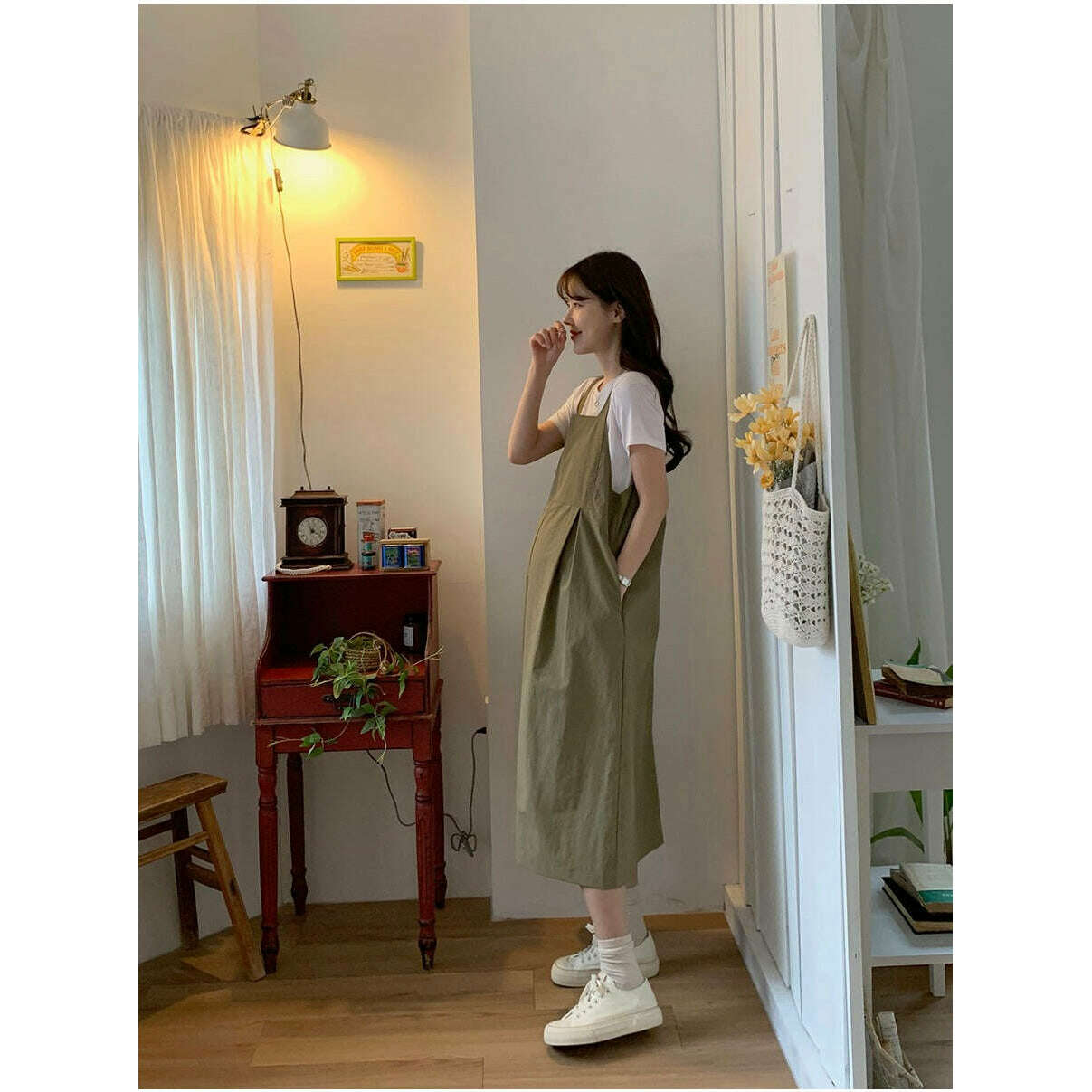 MUMMY.cc:純色吊帶背心連身裙