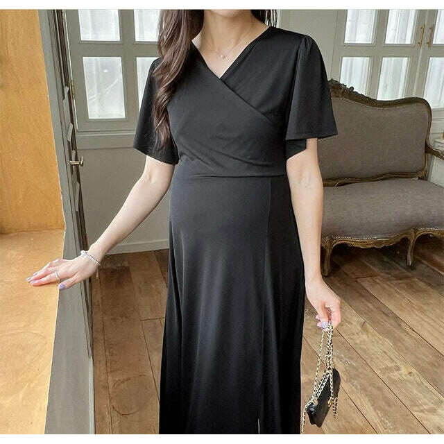 MUMMY.cc:裹胸涼爽哺乳開衩連身裙