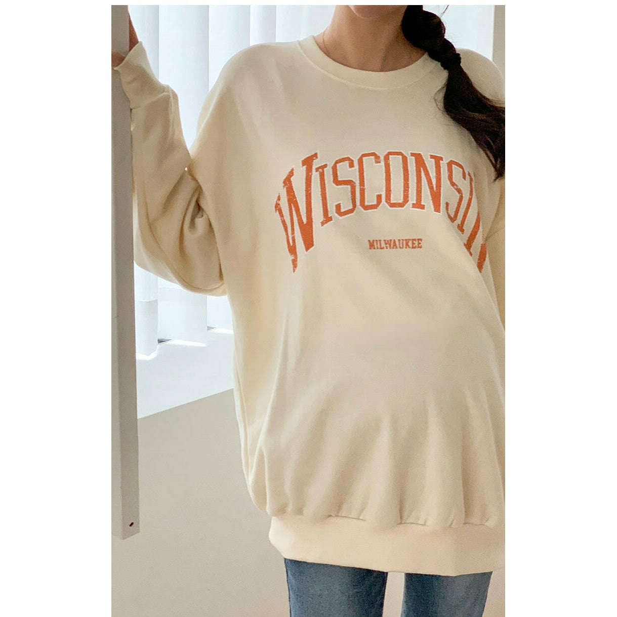 MUMMY.cc:Wisconsin loose fit sweater