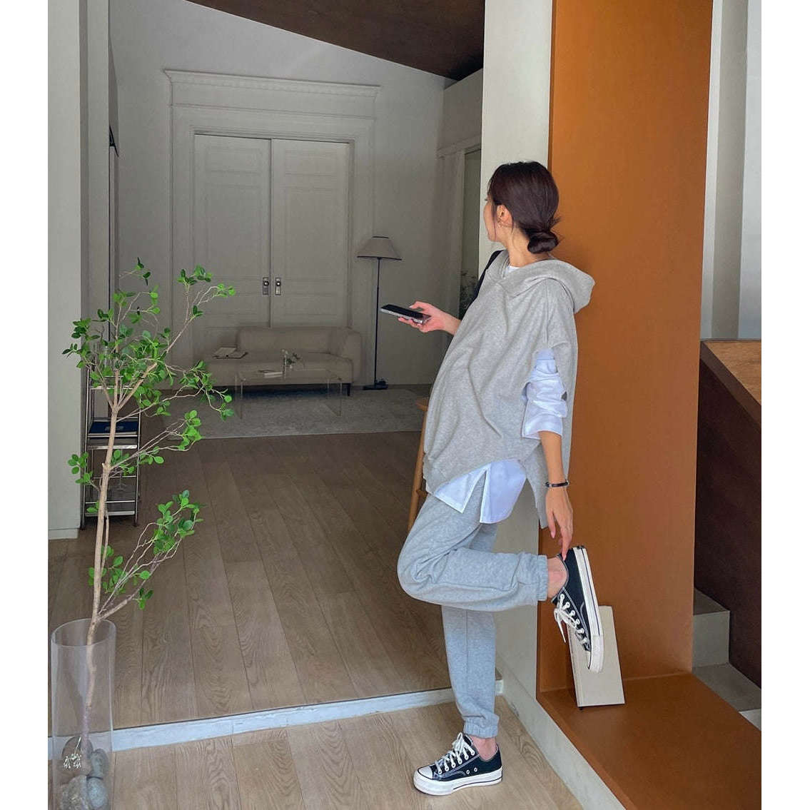 MUMMY.cc:休閒風舒適無袖連帽衛衣