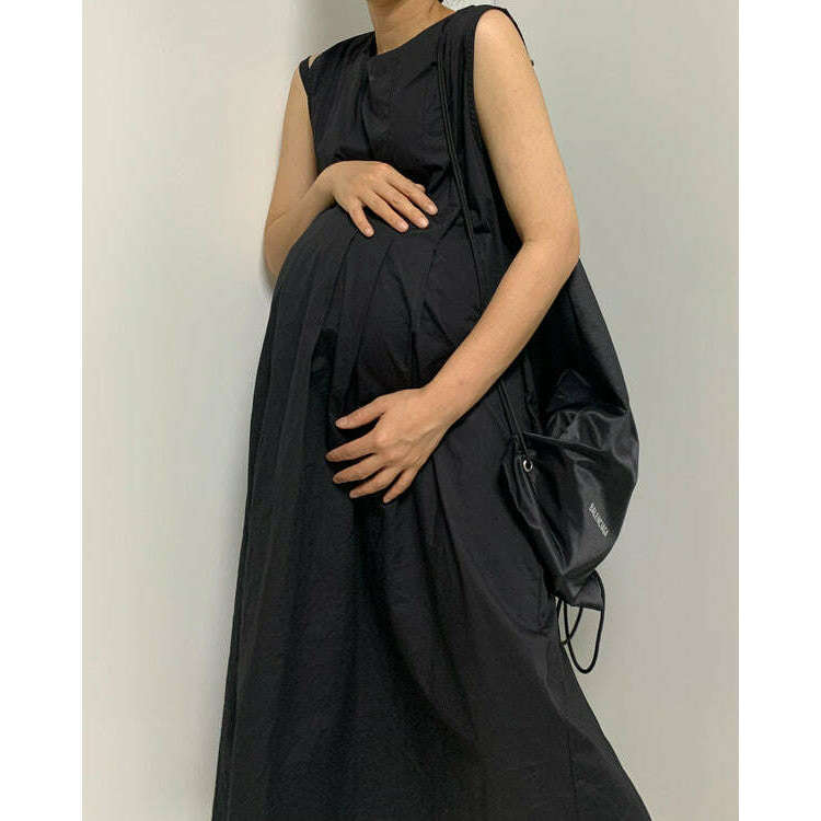 MUMMY.cc:圓領壓褶背心連身裙