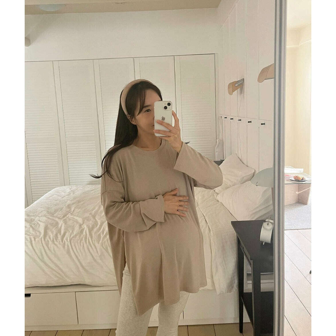 MUMMY.cc:孕婦純色側開叉長袖Tee