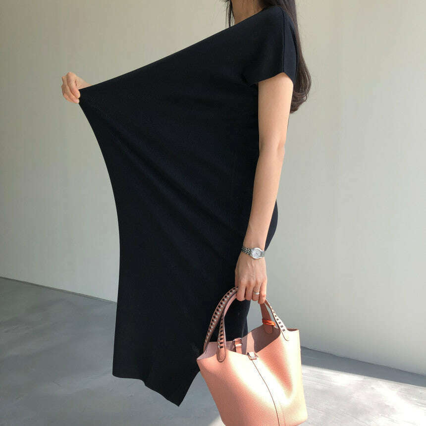 MUMMY.cc:純色圓領夏季針織側開衩連身裙