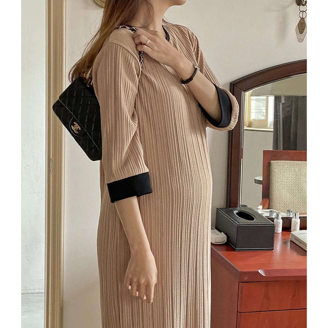 MUMMY.cc:中袖垂感優雅孕婦裙