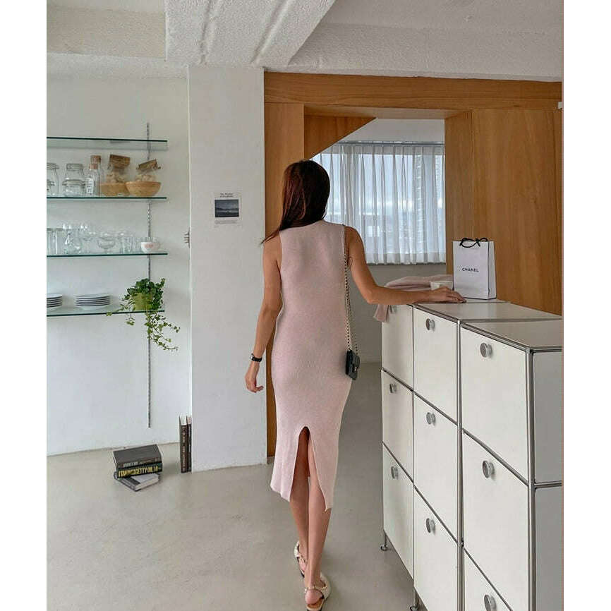 MUMMY.cc:法式背心半高領針織連身裙套裝