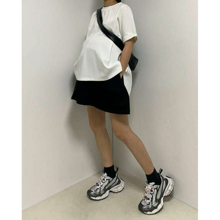 MUMMY.cc:反袖A字寬鬆前短後長上衣
